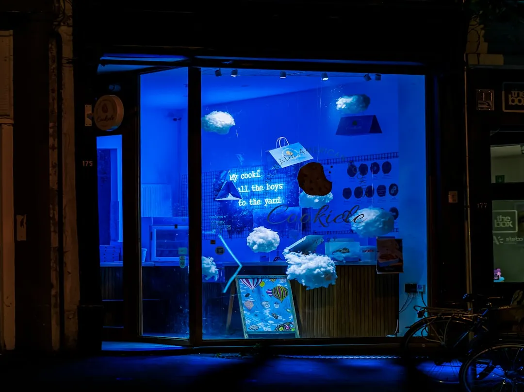 海南连锁品牌门店形象设计：从动线规划到橱窗陈列的完整方案正文配图 2