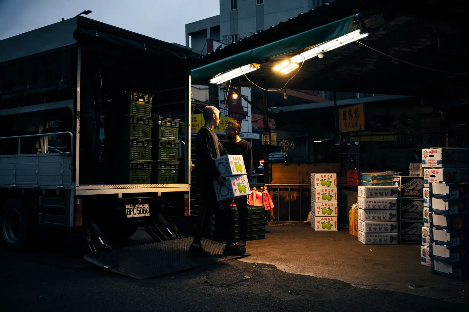 2025年零售门店形象设计新趋势：动线规划与橱窗陈列的协同策略
